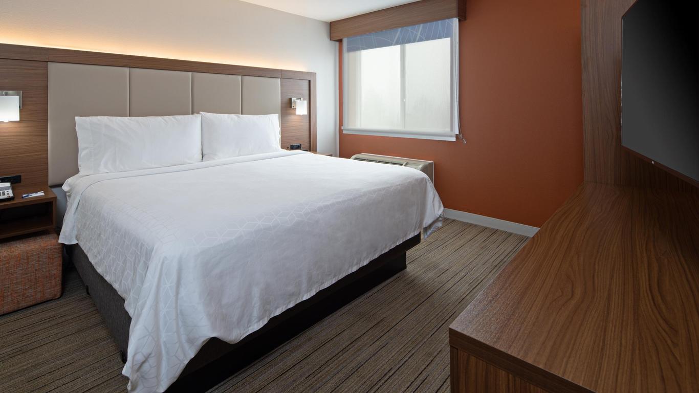Holiday Inn Express & Suites Seattle-SEA-Tac Airport