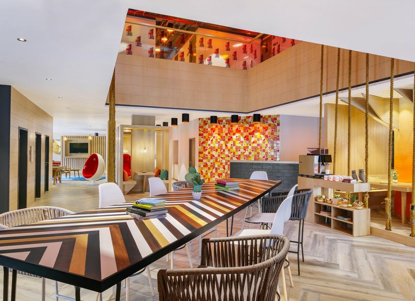 Ruokailuhuone Valokuva