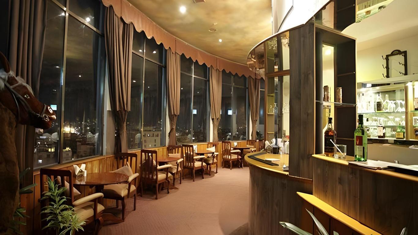 Hotel Om Tower