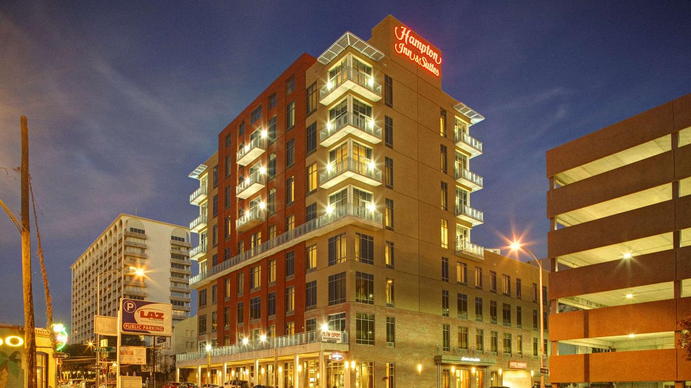 Hampton Inn & Suites Austin @ The University/Capitol