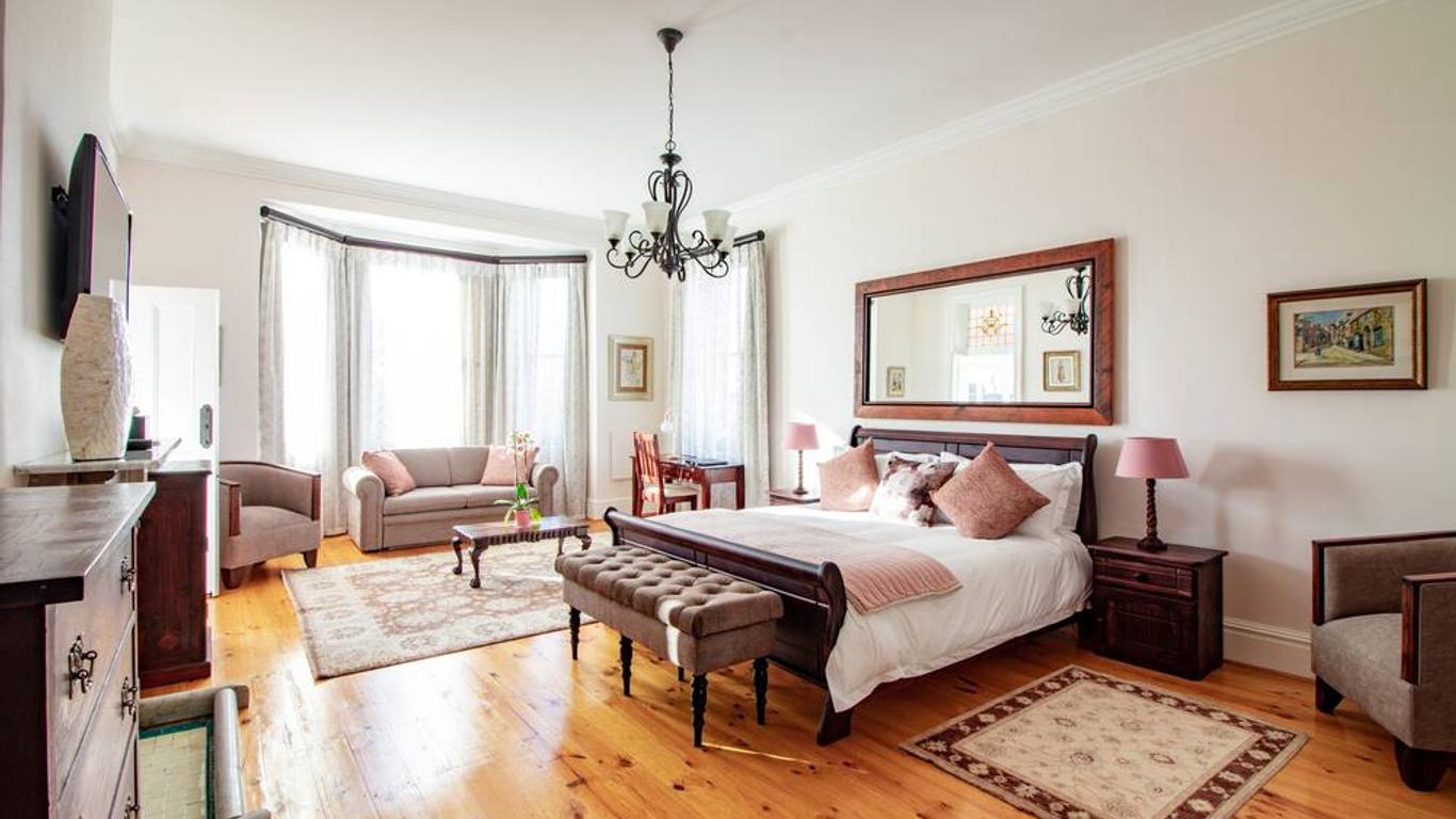 Carmichael House Boutique Hotel