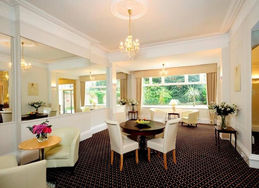 Ruokailuhuone Valokuva