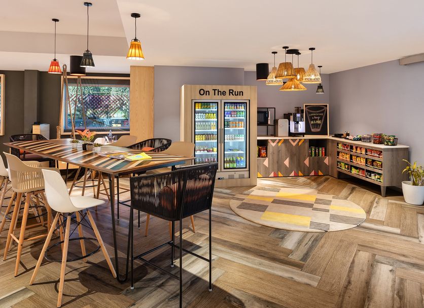 Ruokailuhuone Valokuva