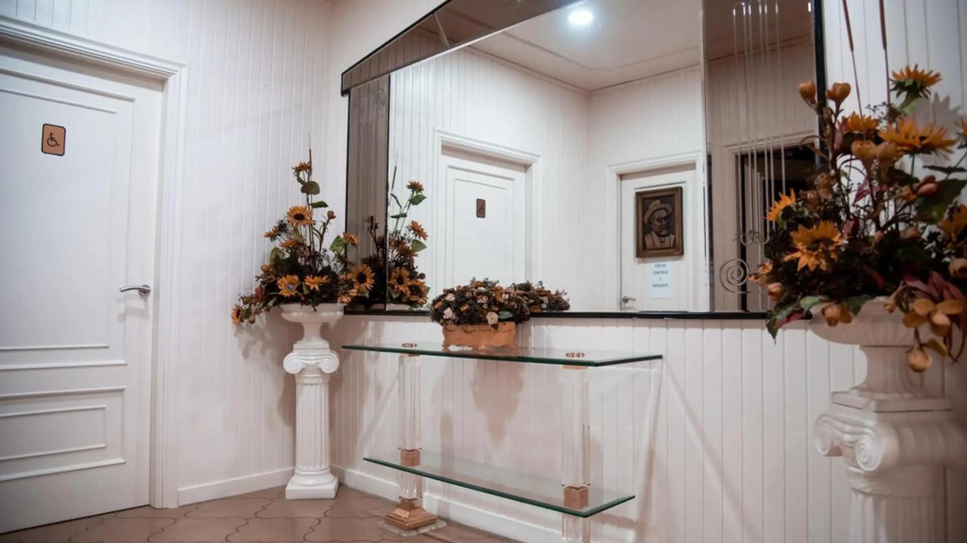 Hotel Los Olmos