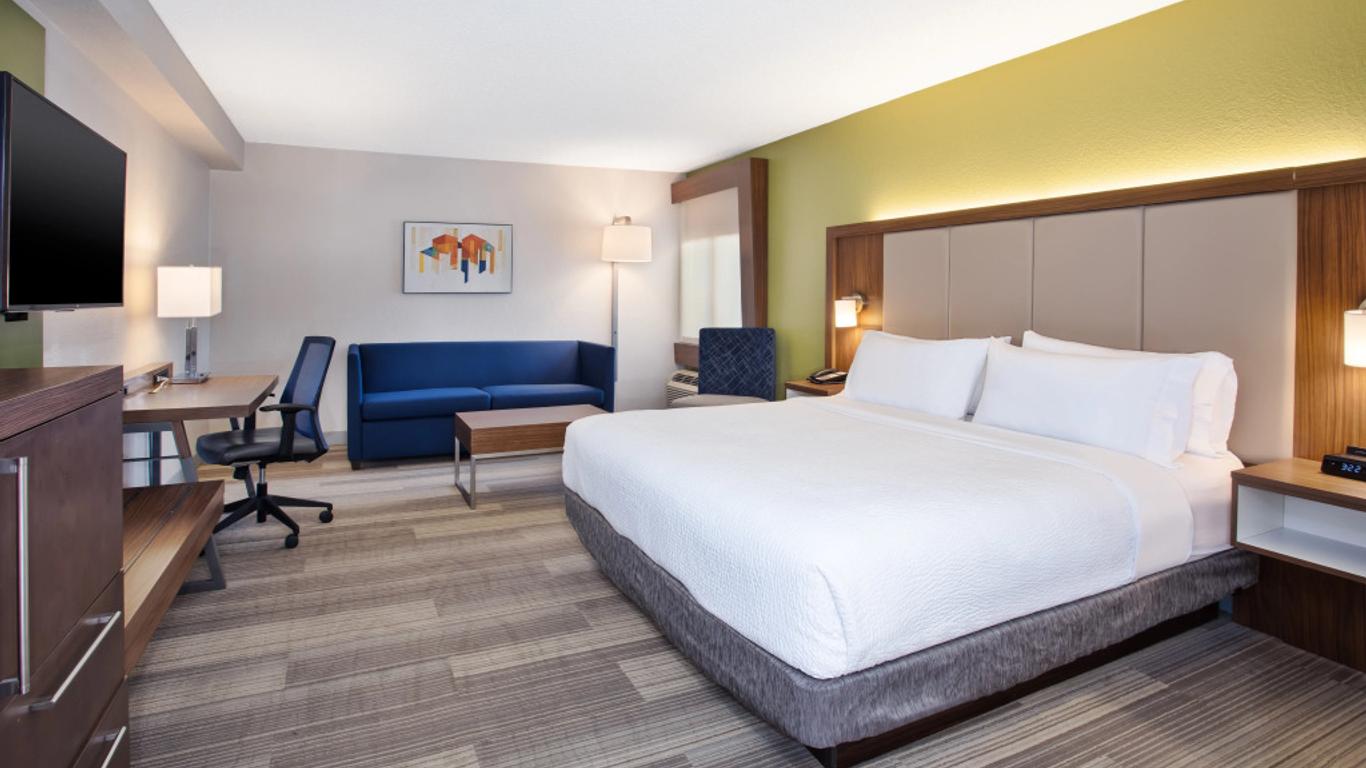 Holiday Inn Express Nashville Airport By IHG