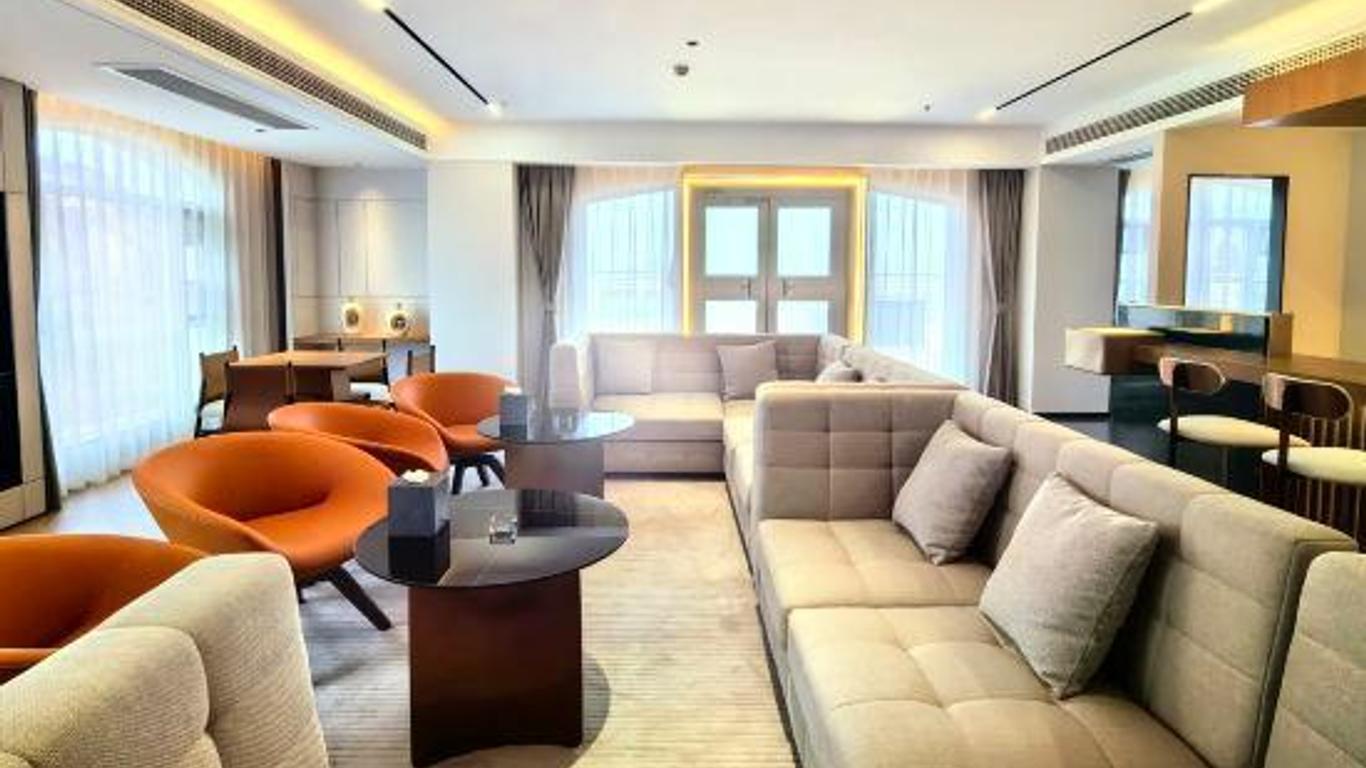 Jinling Shenzhou Hotel