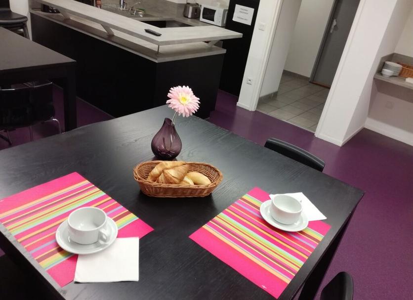 Ruokailuhuone Valokuva