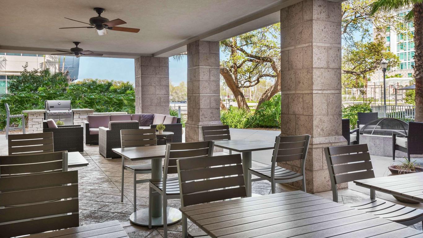 Homewood Suites by Hilton Tampa Airport - Westshore