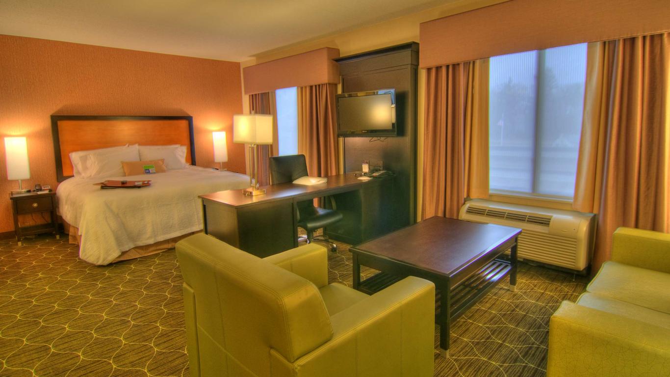Hampton Inn and Suites Parsippany/North