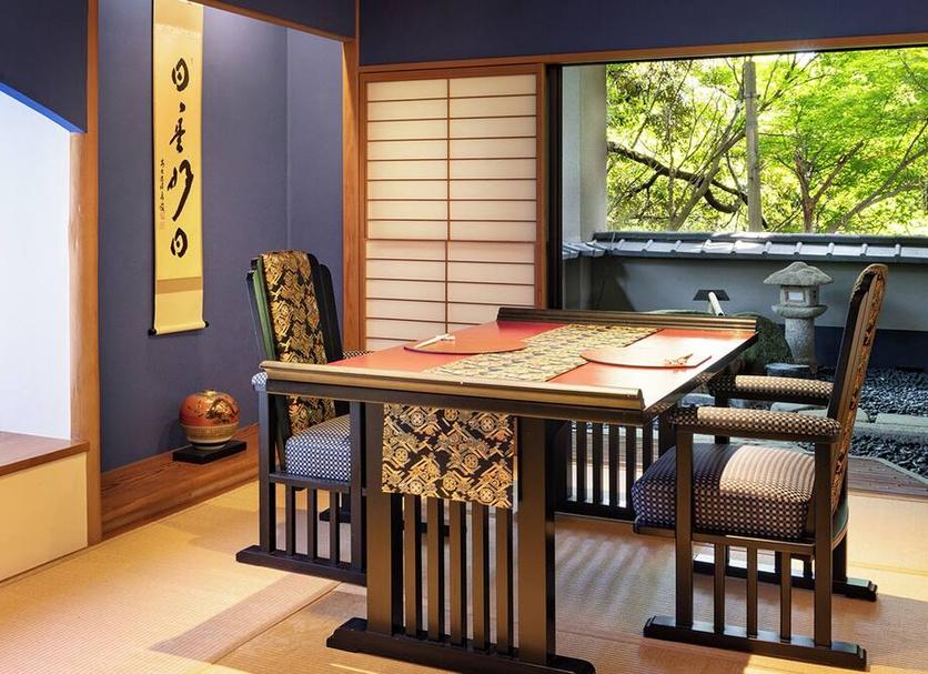 Ruokailuhuone Valokuva