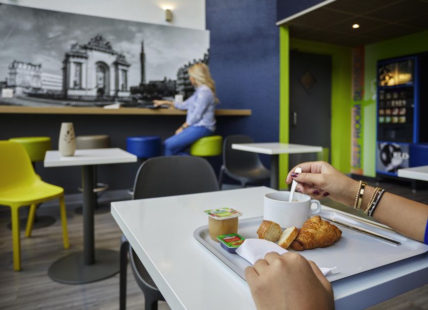 Ruokailuhuone Valokuva