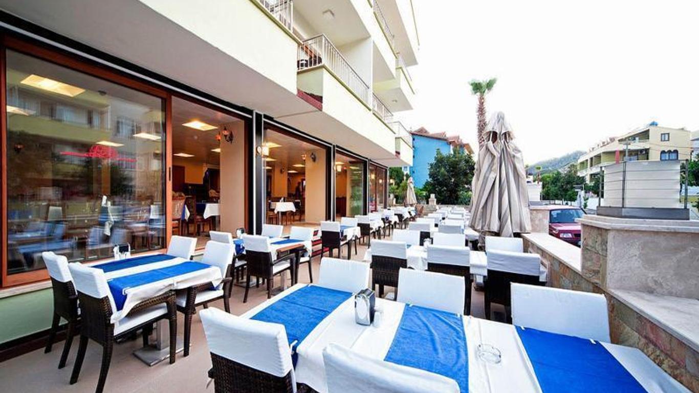 Asda Maris Hotel