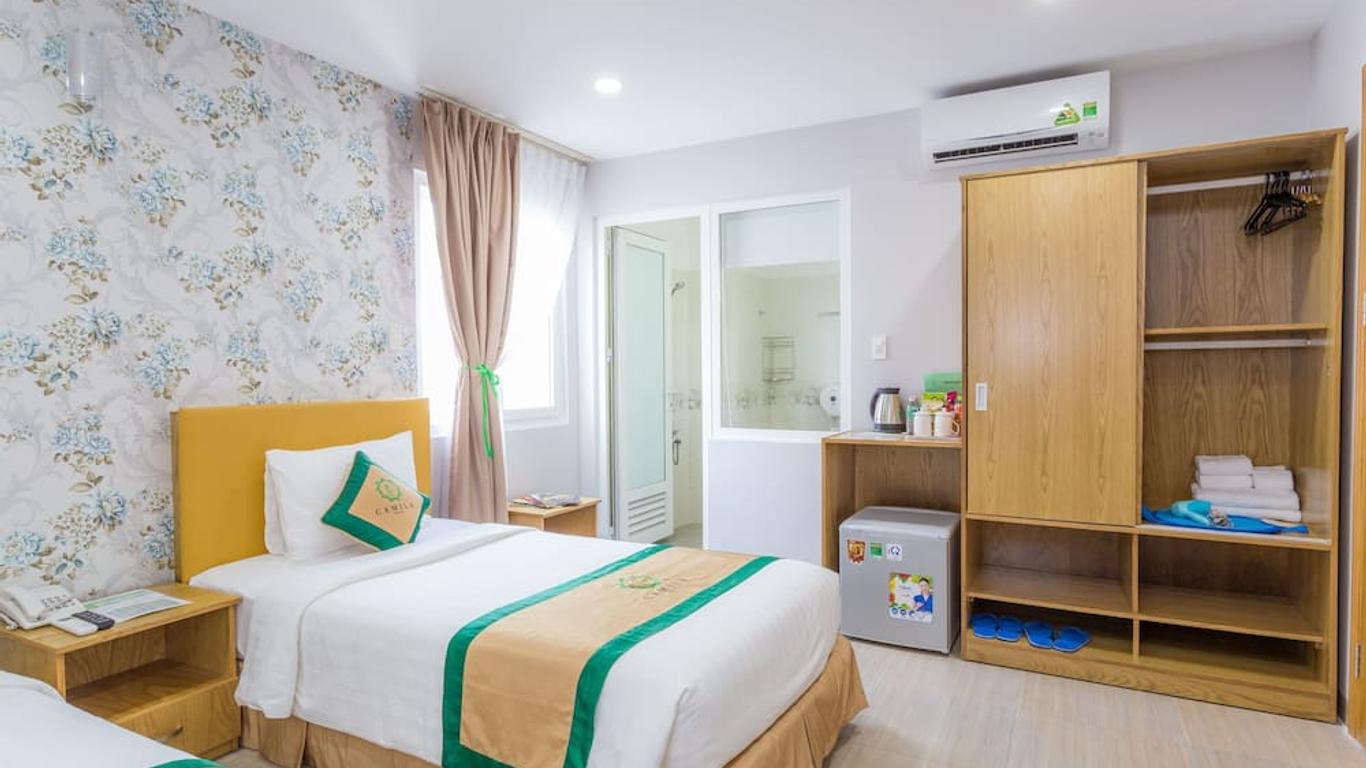 Camila Airport Hotel