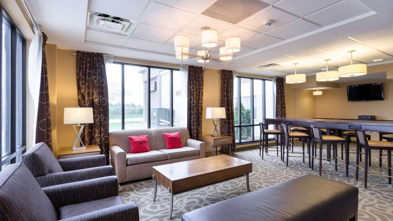 Clarion Hotel Beachwood-Cleveland