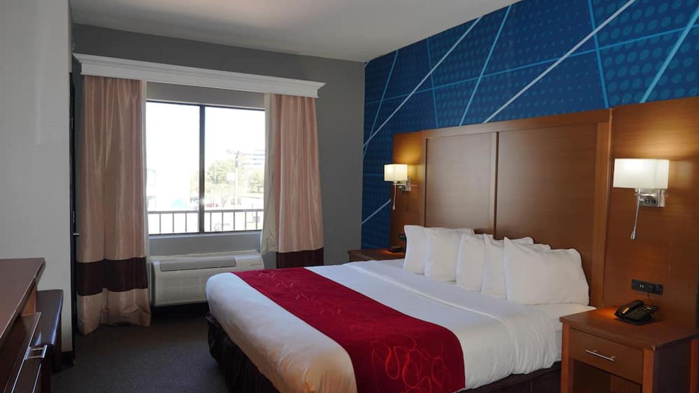 Comfort Suites Bush Intercontinental Airport