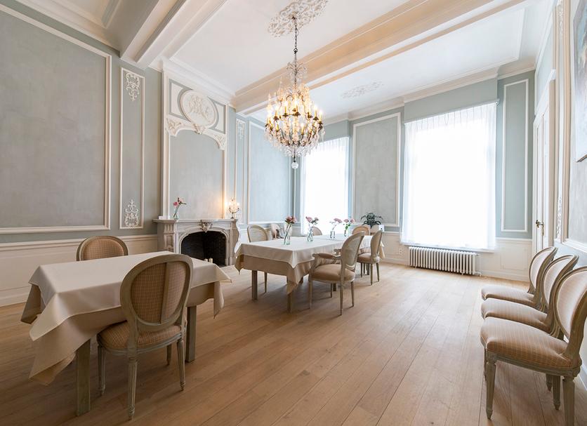 Ruokailuhuone Valokuva