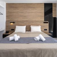 Castellum Suites